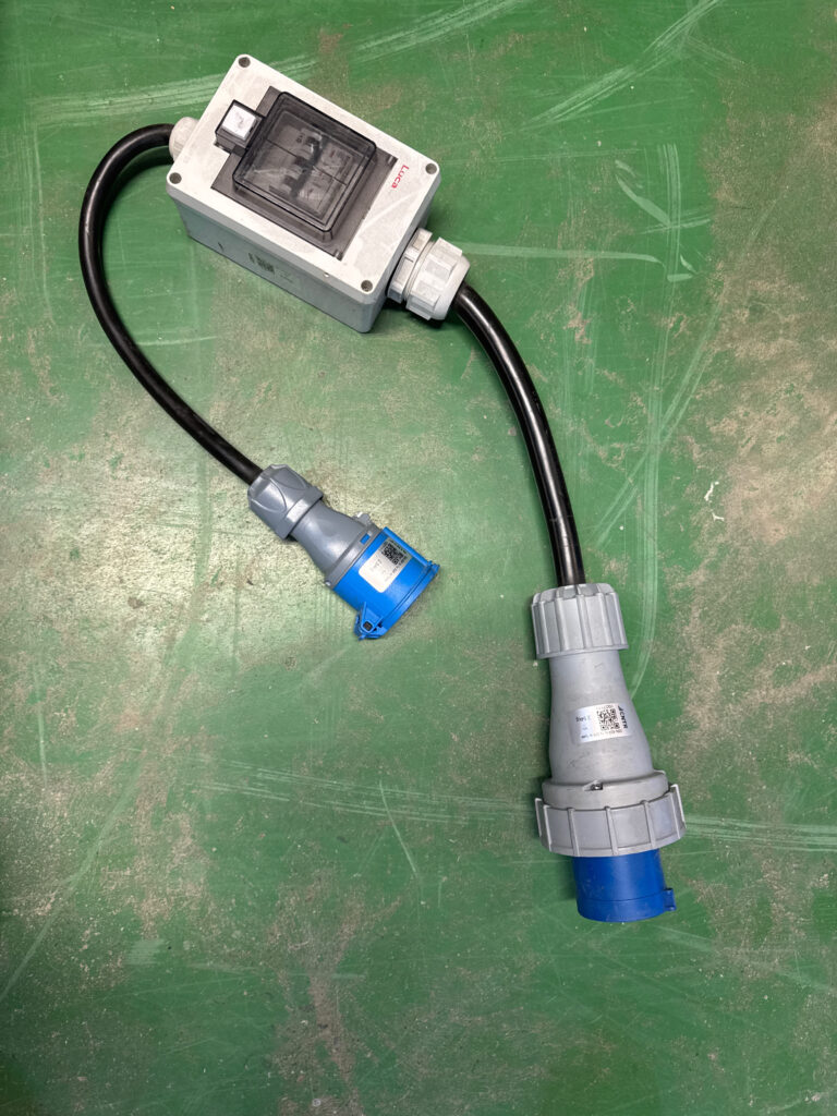 230v 63A to 1x 32A w/ fuse